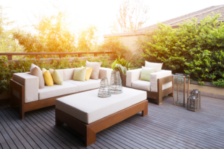 outdoor-lounge-sun-DIY-canva-2